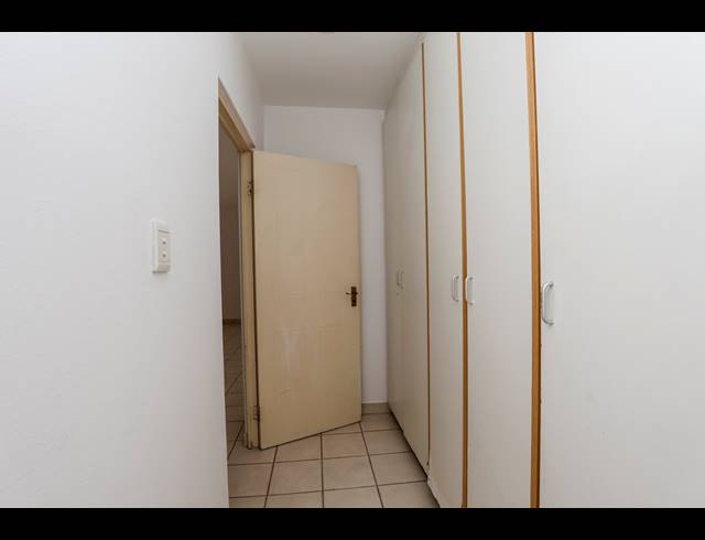 3 BEDROOM TOWNHOUSE FOR SALE IN ESSENWOOD